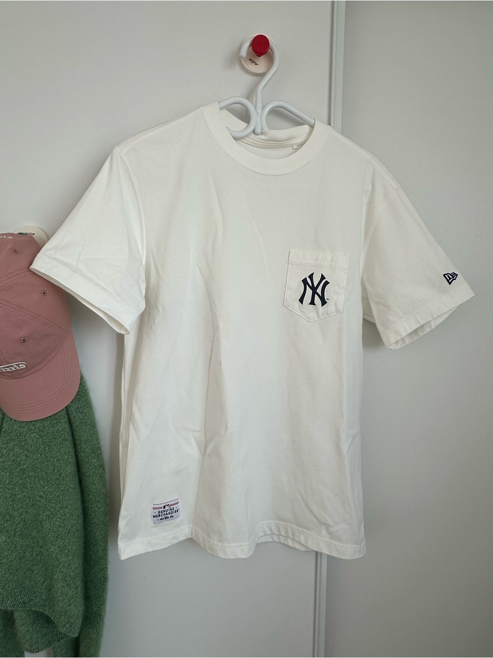 New Era Yankee Tee with Black Logo Neck Label